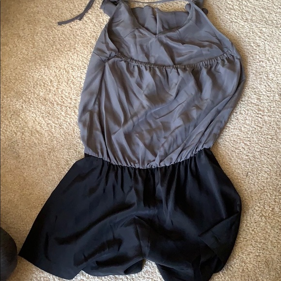 Express Multicolored Romper with Tie Top - Picture 2 of 3